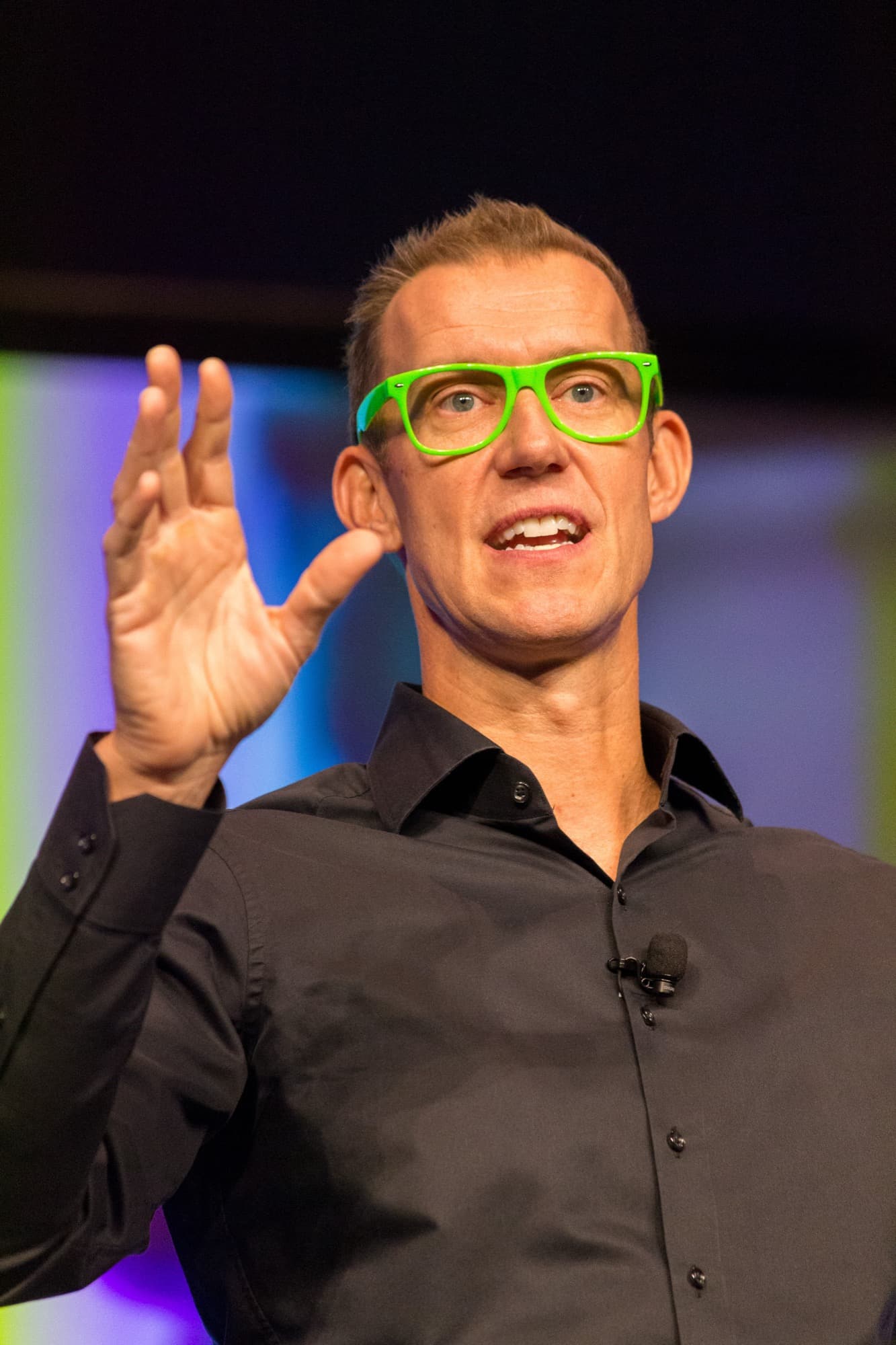 Erik Qualman — keynote speaker on Communication & Collaboration